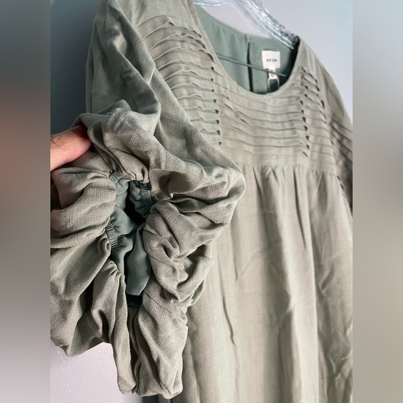 Heyson Women's NWT Sage Green Short Sleeve Blouse Pleated Shirt Puff Sleeve Top - Picture 6 of 16